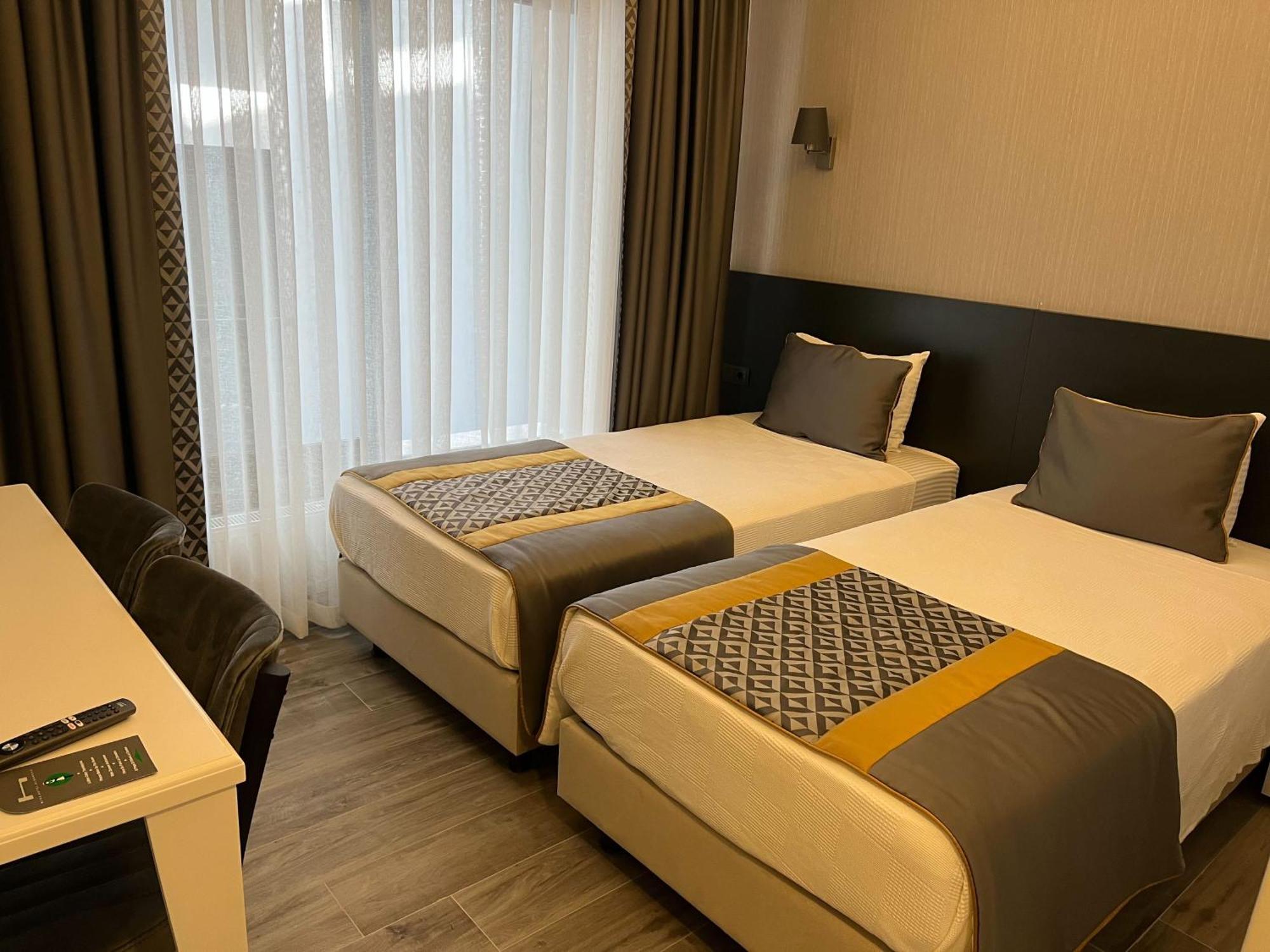 Riva Hotel Alsancak Измир Екстериор снимка